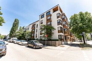 Neuwertige Stadtwohnung mit großem Südbalkon zum Innenhof