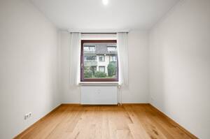Helle 3-Zimmer-Wohnung mit Südwest-Terrasse in bester Lage – 22395 Hamburg – Vorschaubild 9