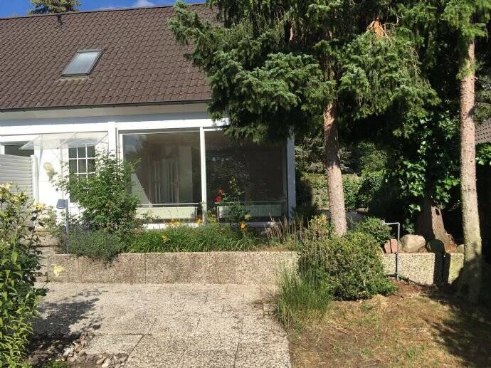Wohnung mit eigenem Hausteil, großer Terrasse und Garten/ in Zweifamilienhaus – Hannover – Vorschaubild 2