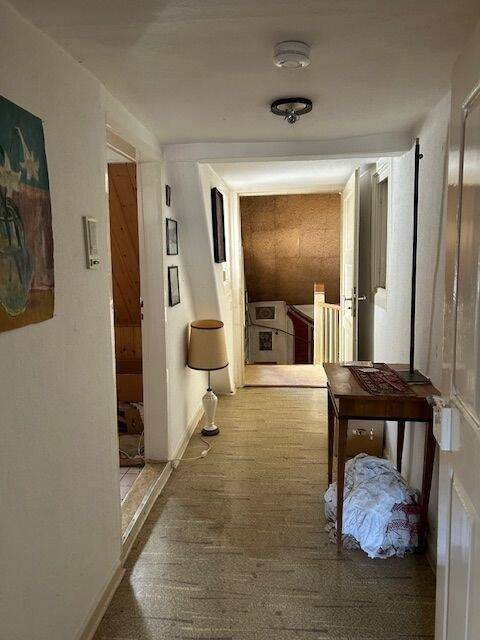 Kleines historisches Mehrfamilienhaus im Zentrum Coburgs - Dachterrasse, Gewölbekeller, und Garage! – Coburg – Vorschaubild 5