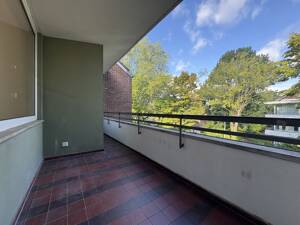 Moderne 6-Zimmer-Maisonette auf 2 Ebenen mit 3 Balkonen & großzügigem Grundriss – 40547 Düsseldorf – Vorschaubild 8