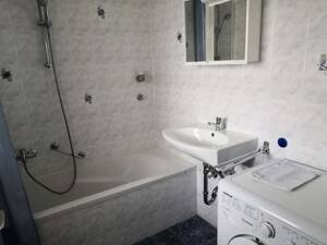 Sehr gepflegte 2-Zi-Whg mit Balkon von Privat – 90429 Nürnberg – Vorschaubild 2