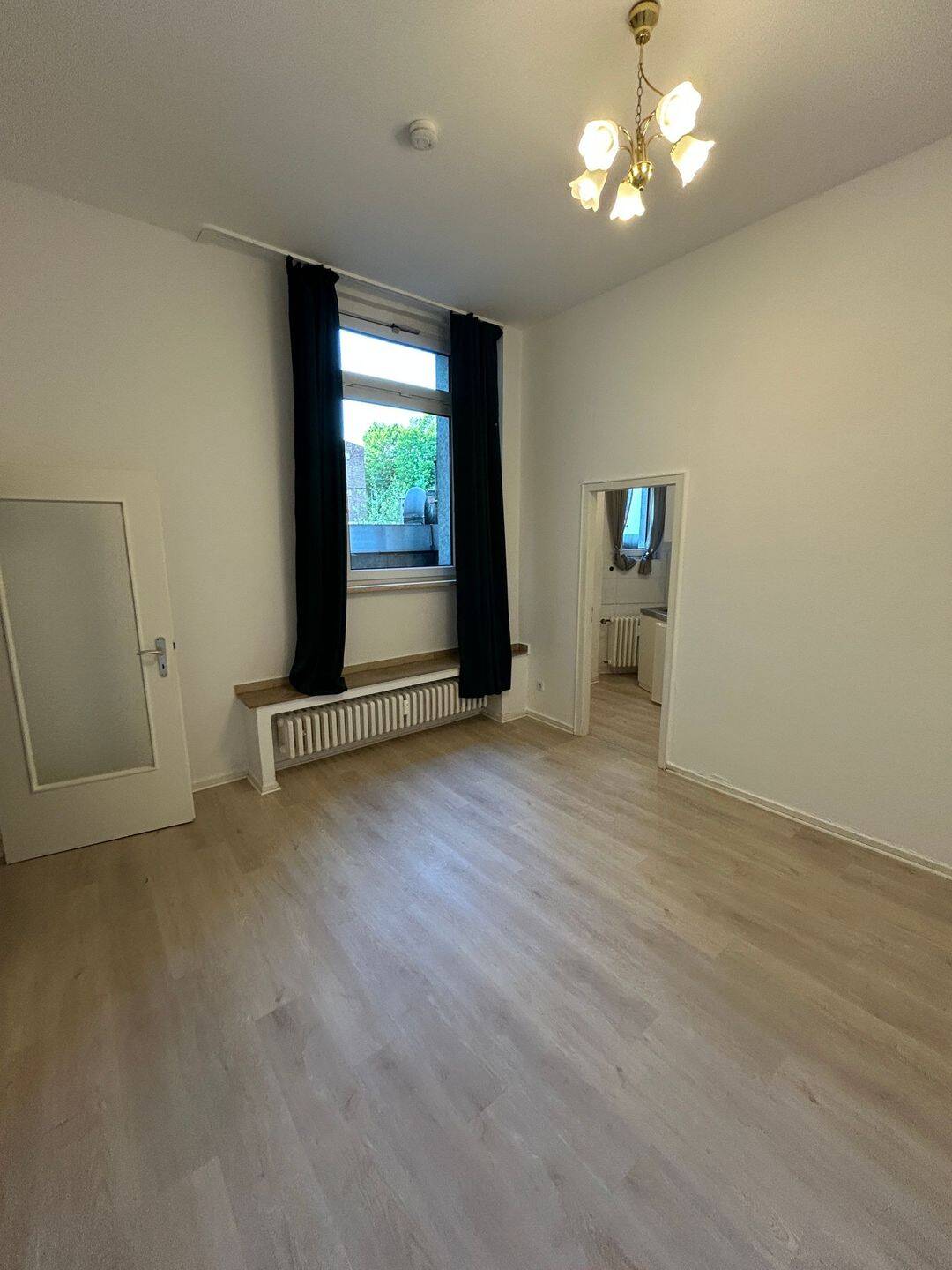 Schlichte 1-Zimmer-Wohnung in der Bochumer Innenstadt – Bochum – Vorschaubild 6