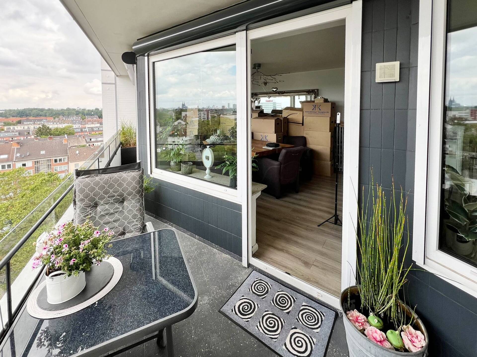 Etagenwohnung in 51065 Köln mit 90 m² kaufen