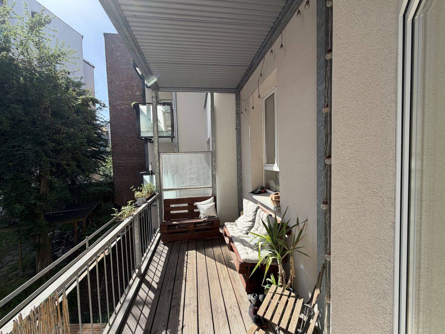 Ihr neues IMMOBILIEN QUARTIER: Helle 4-Zimmer-Wohnung mit großer Wohnküche & Balkon in Linden Mitte – Hannover – Vorschaubild 4