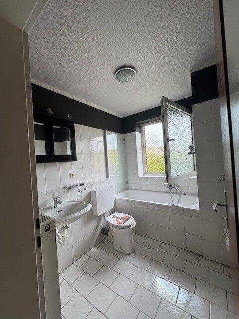 *** Ihr Sommer auf Balkonien *** helle 2,5 Raum Wohnung mit Balkon – Duisburg – Vorschaubild 4