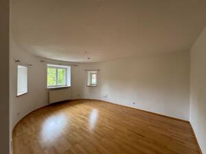 Gepflegte und helle 4 Zimmer-Altstadtwohnung mit Garage – 85049 Ingolstadt – Vorschaubild 2