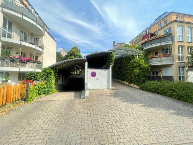 FRISCH SANIERT! 1-Raum-Wohnung mit großem Balkon und Einbauküche – Chemnitz – Vorschaubild 3