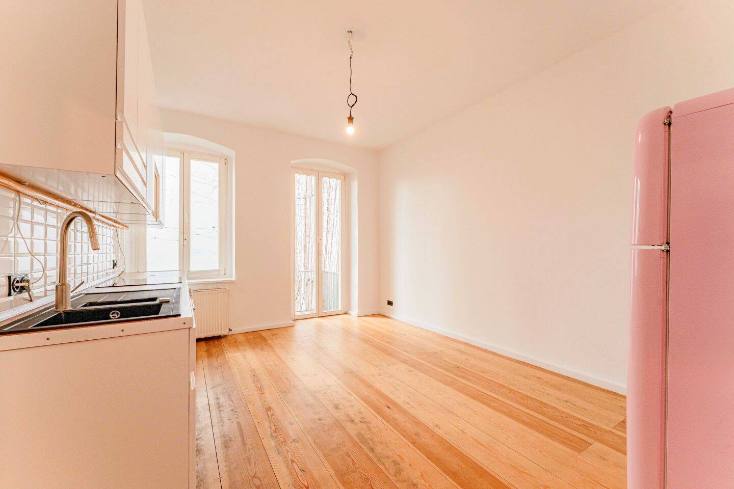Charmante, bezugsfreie 1,5-Zimmer-Wohnung mit Balkon in bester Lage von Berlin-Mitte! Denkmalschutz – Berlin – Vorschaubild 6
