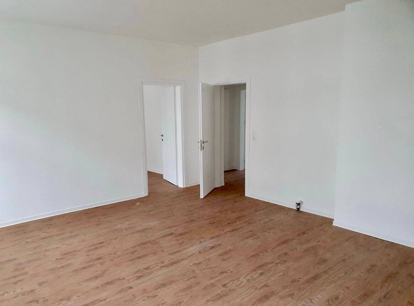 Moderne 3-Zimmer-Wohnung mit Balkon und Einbauküche – Chemnitz – Vorschaubild 4