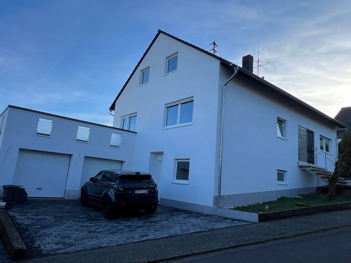 Neu renovierte 2 ZKB in ruhiger Sackgassenlage in Eschringen *Erstbezug*