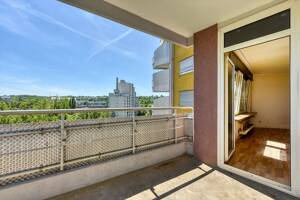 +++ 8.OG mit Fernblick & Süd/Ost-Balkon - bequemes Wohnen - ÖPNV & Geschäfte vor der Tür - sanierungsbedürftig +++ – 70437 Stuttgart – Vorschaubild 6