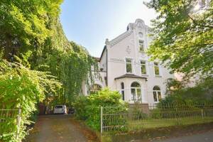 Hochparterre-Wohnung in denkmalgeschützter Stadtvilla! – 21075 Hamburg – Vorschaubild 1