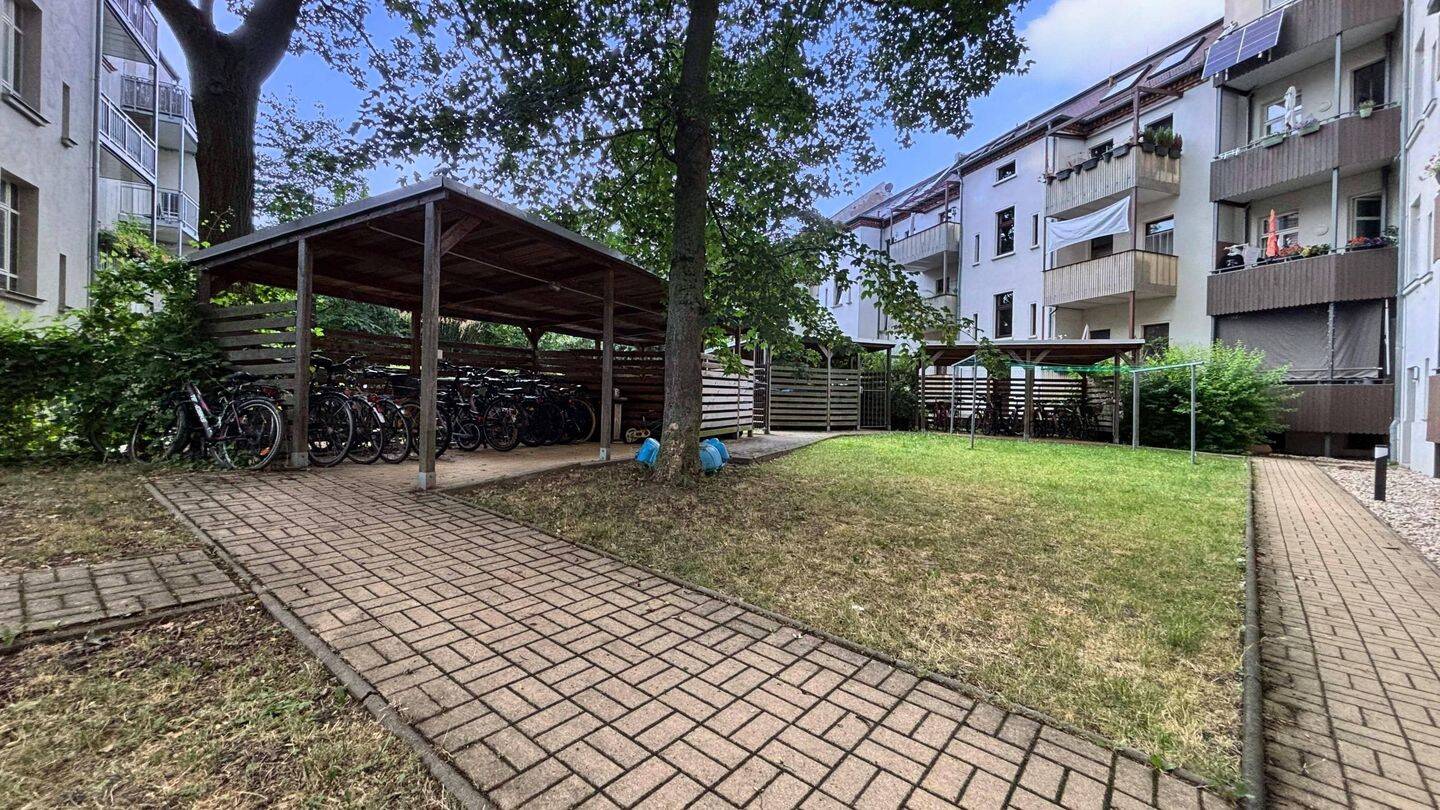 Vermietete Zwei-Zimmer-Altbauwohnung mit Fußbodenheizung – Leipzig – Vorschaubild 2