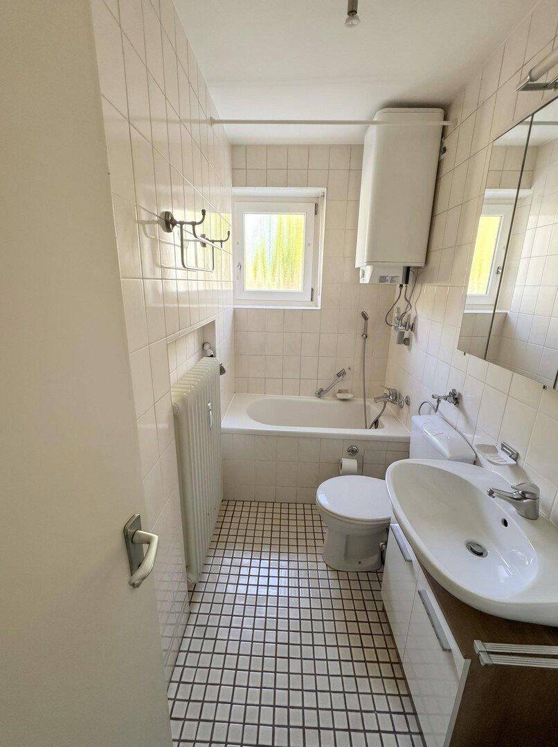 Charmante 1-Zimmer-Wohnung mit großem Balkon & Einbauküche - ruhig & grün im Westenviertel – Regensburg – Vorschaubild 7