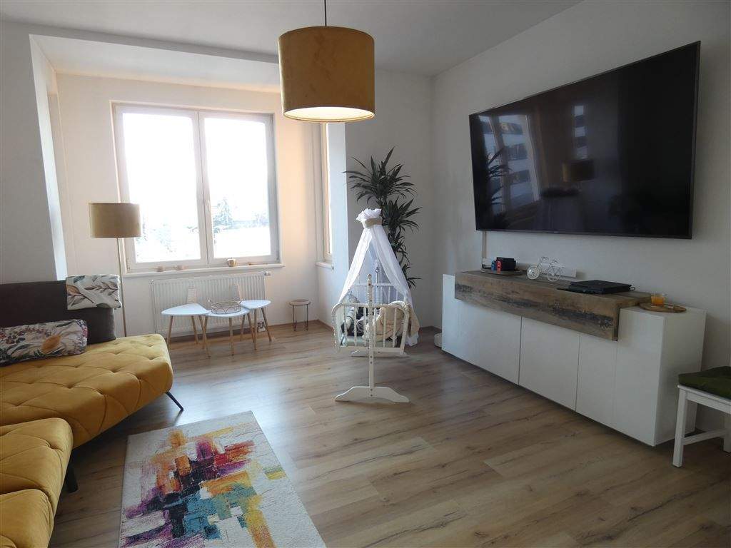 Super geschnittene 5,5-Zimmer Wohnung mit Balkon | Top-Zustand – Fürth – Bild 1 von 9