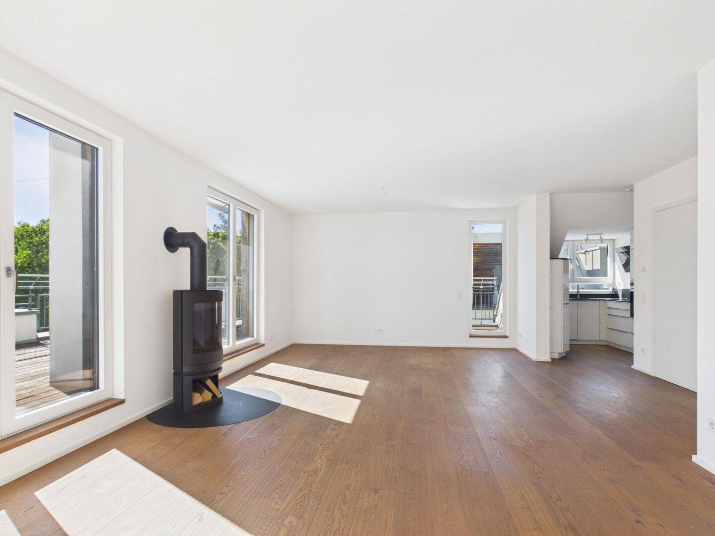 Willkommen in Ihrem Penthouse mit Dachterrasse in ruhiger Waldrandlage – München – Vorschaubild 4