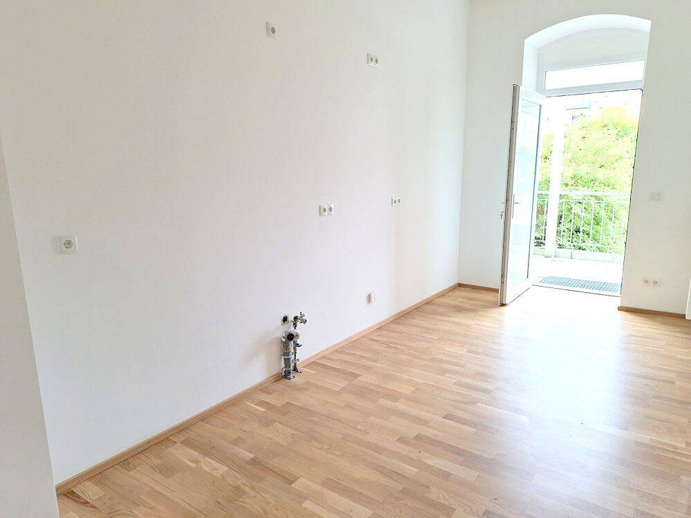 !! 4-Zimmer-Wohnung in ruhiger Nebenstraße mit Balkon und PKW-Stellplatz !! – Chemnitz – Vorschaubild 5