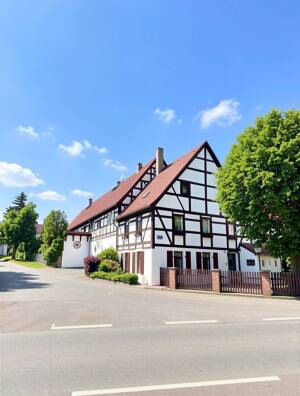 Seltenes Fachwerkhaus bei Radeburg, viel Platz zur Eigennutzung + 3 Wohnungen (voll vermietet) – 1561 Ebersbach – Vorschaubild 4