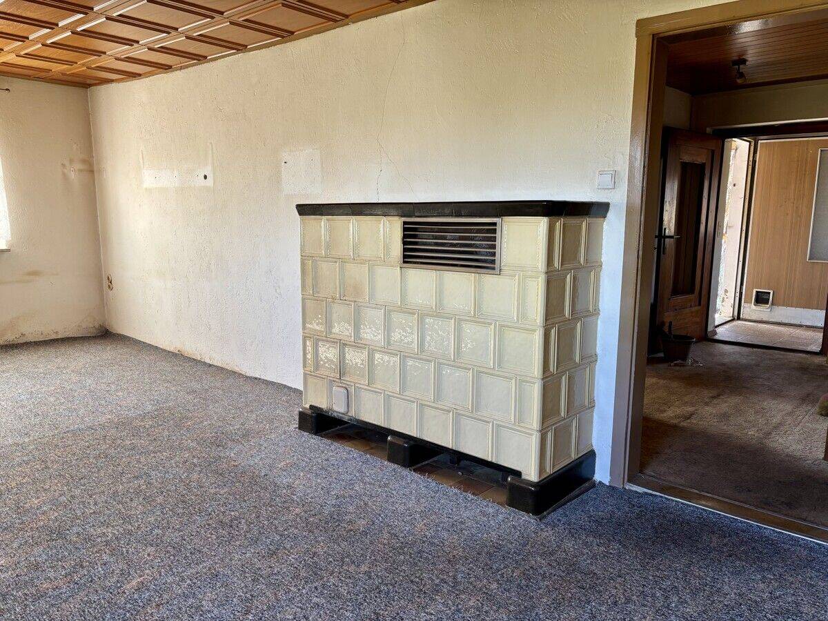 Wohnhaus mit Garage und Carport – Reichenbach – Vorschaubild 9