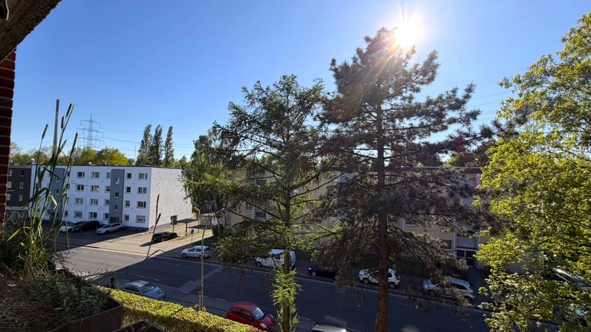 Helle Eigentumswohnung in Duisburg-Vierlinden - 3 Zimmer mit Südwest-Balkon, Garage und Keller! – 47178 Duisburg – Bild 1 von 9