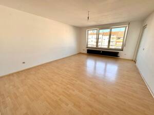 KL-City - Großzügige 3-Zimmerwohnung mit Balkon in zentraler Lage – 67655 Kaiserslautern – Vorschaubild 2
