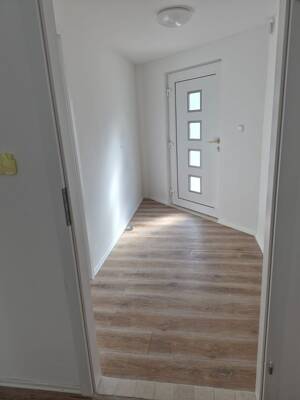 2 Zimmer Whg. in Oftersheim ab sofort zu vermieten