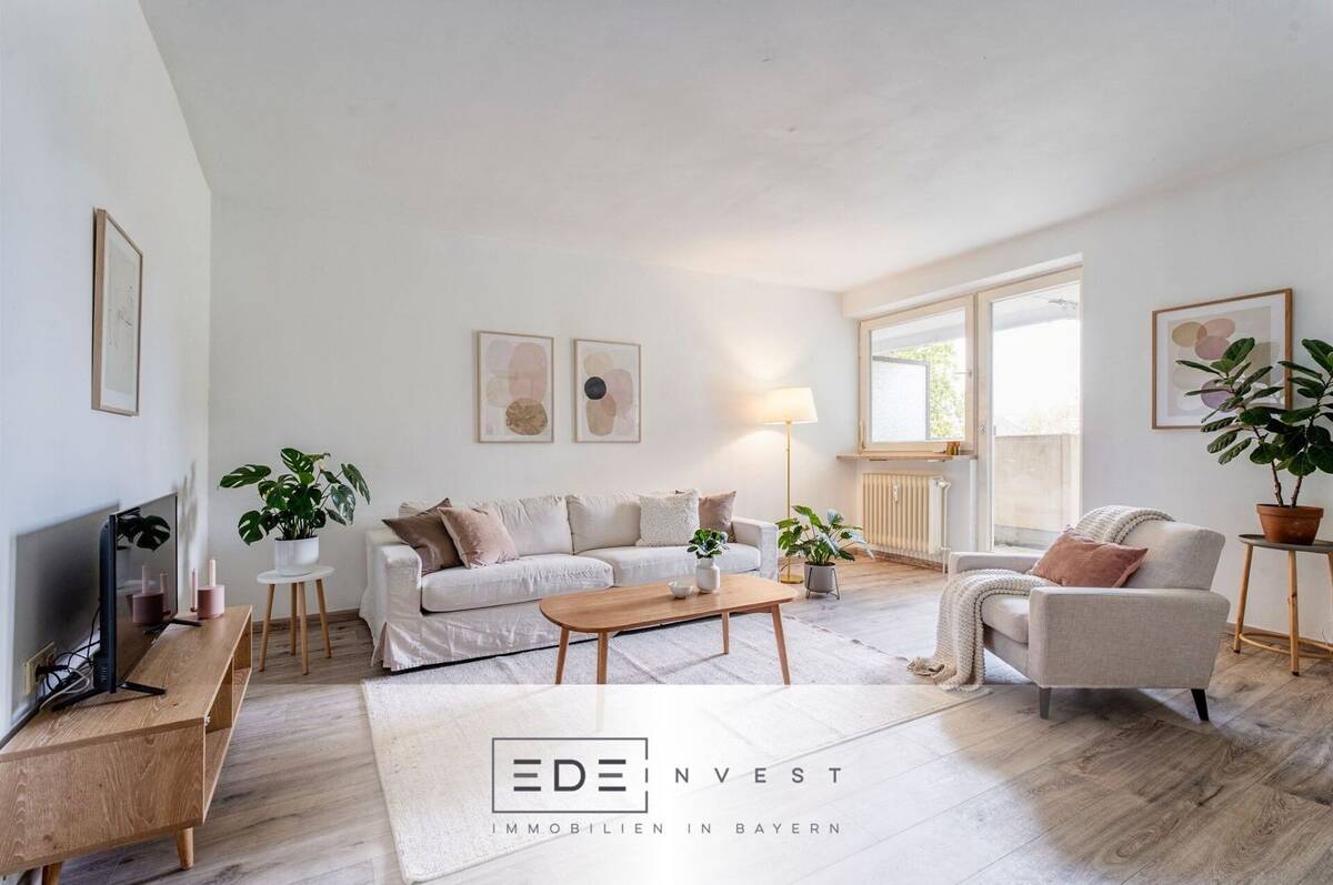 Sonniges Wohngefühl - charmante 2-Zimmer-Wohnung mit großzügigem Südbalkon – 80992 München – Bild 1 von 9