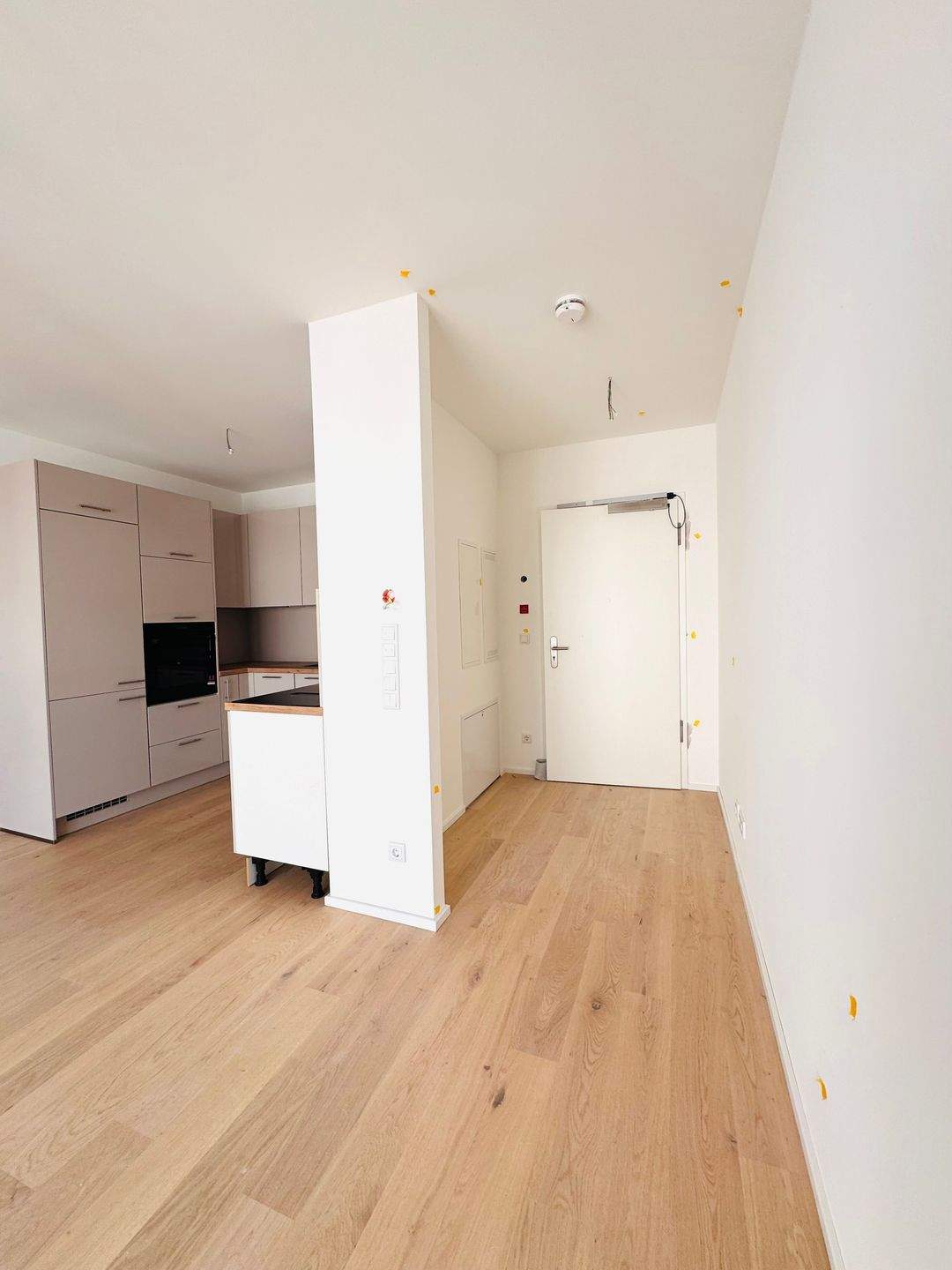 Moderne 2-Zimmer mit Balkon & Wallbox – Prenzlauer Berg Idylle – Berlin – Vorschaubild 3