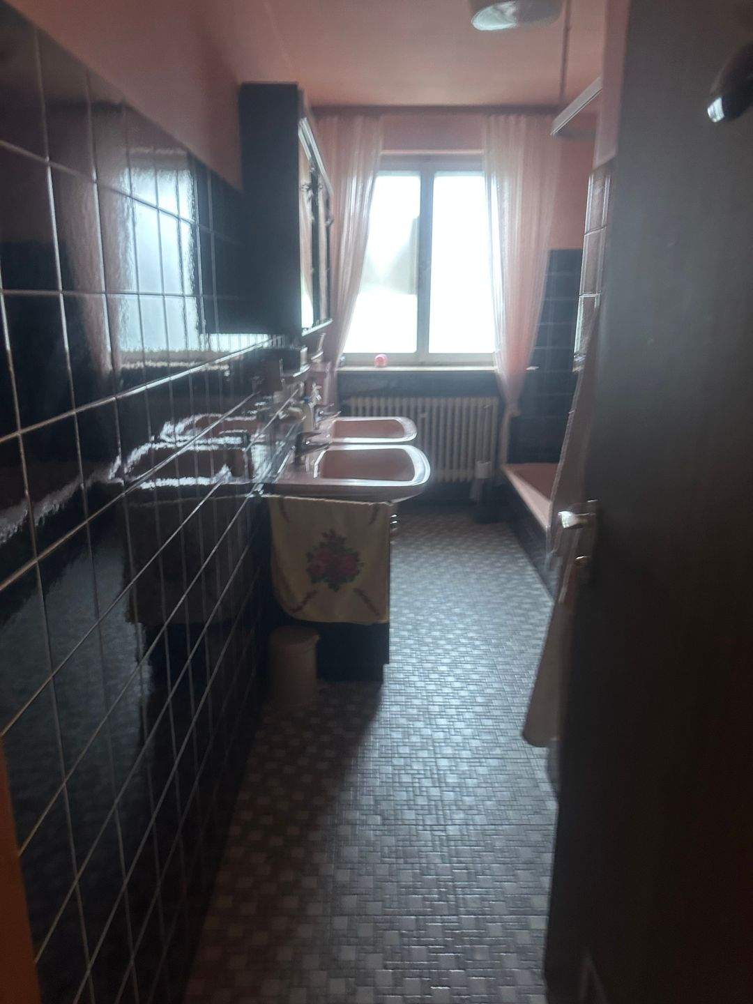 Geräumiges Familienhaus mit 9 Zimmern in Würzburg Versbach – Würzburg – Vorschaubild 7