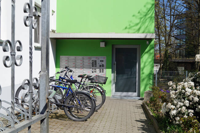 Nürnberg: Freie 3-Zi.Wohnung mit Balkon und Garage in S-Bahn, U-Bahn, Straßenbahn u. Innenstadt-Nähe – Nürnberg – Vorschaubild 4