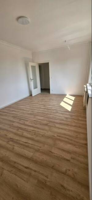 Attraktive, renovierte 2-Zimmer-Wohnung in der malerischen Oberlausitz.
