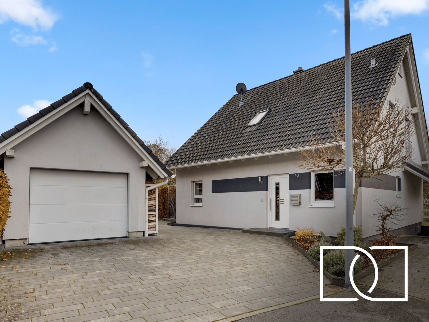 Traumlage in Bad Staffelstein! Energieeffizientes Haus mit hochwertiger Ausstattung & großem Garten – Bad Staffelstein – Bild 1 von 9