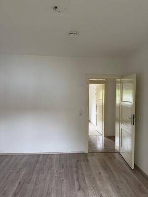 Ankommen & Wohlfühlen: Helle 3-Zimmer-Wohnung mit Blick ins Grüne – 38229 Salzgitter – Vorschaubild 2
