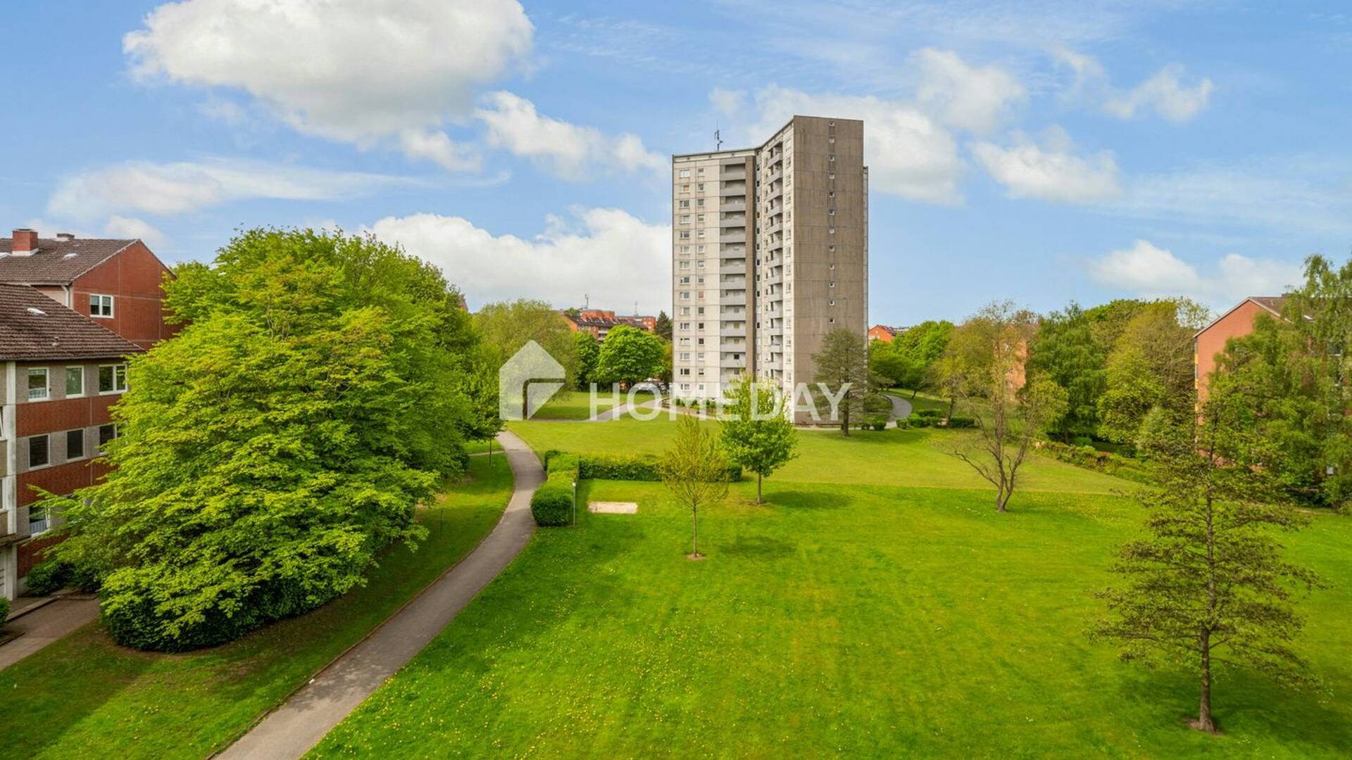 Etagenwohnung in 24149 Kiel mit 94,21 m² kaufen