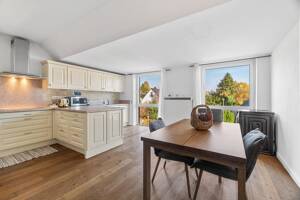 Wohnen direkt am Rhein! Exklusive Maisonette in Düsseldorf-Wittlaer – 40489 Düsseldorf – Vorschaubild 7
