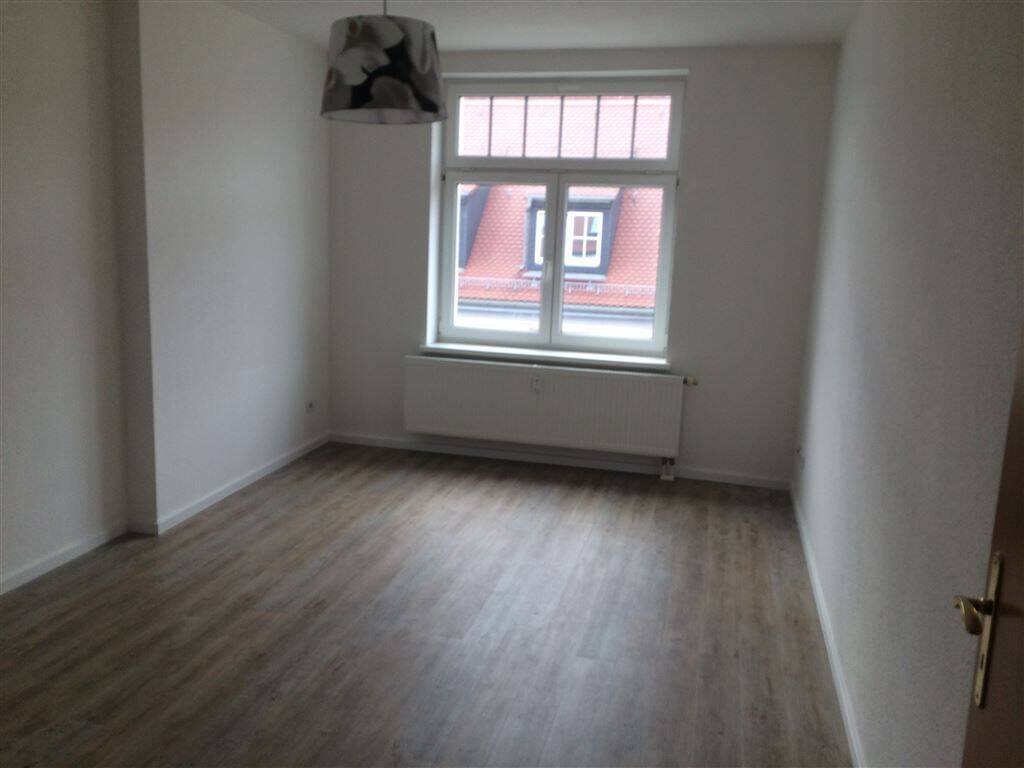 * Kleine und günstige DG 3-Zimmerwohnung mit Wannenbad, EBK und Laminat in ruhiger Lage! * – Leipzig – Vorschaubild 6