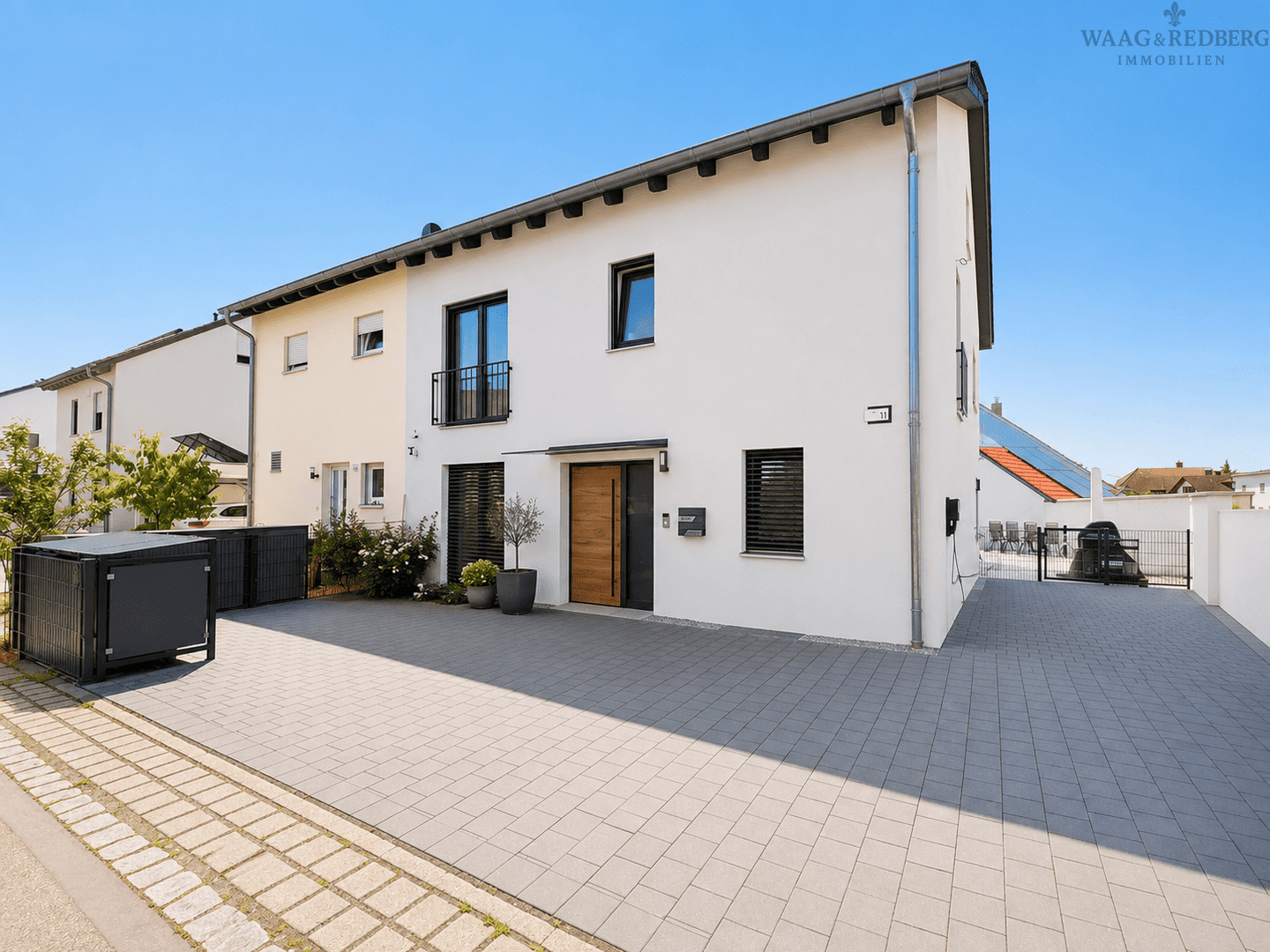 Großzügige 4-Zimmer-Erdgeschosswohnung mit 192 m² Garten in begehrter Lage von Ingolstadt