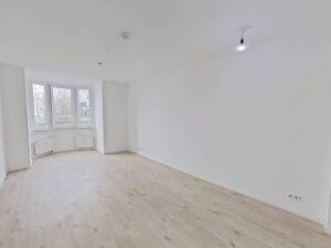 **Gut geschnittene 3-Zimmer-Erdgeschosswohnung mit Wannenbad**