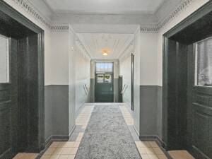 Leipzig-Mockau: stilvolle 2-Zimmer-Altbauwohnung im 3. Obergeschoss eines denkmalgeschützten Altbaus – 4357 Leipzig – Vorschaubild 2