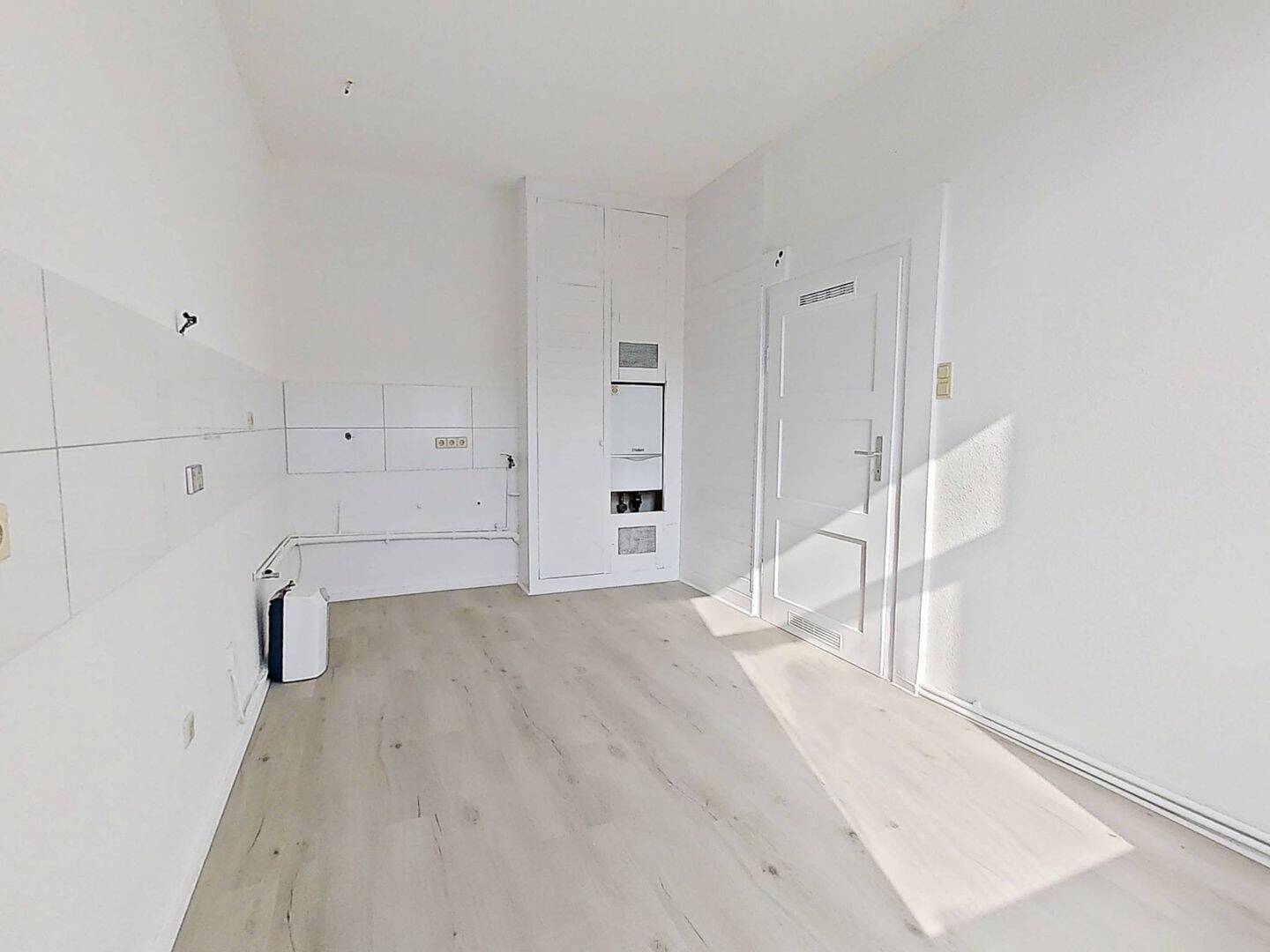Großzügig geschnittene 3-Zimmer-Wohnung mit Tageslichtbad und viel Lichteinfall – Braunschweig – Vorschaubild 8