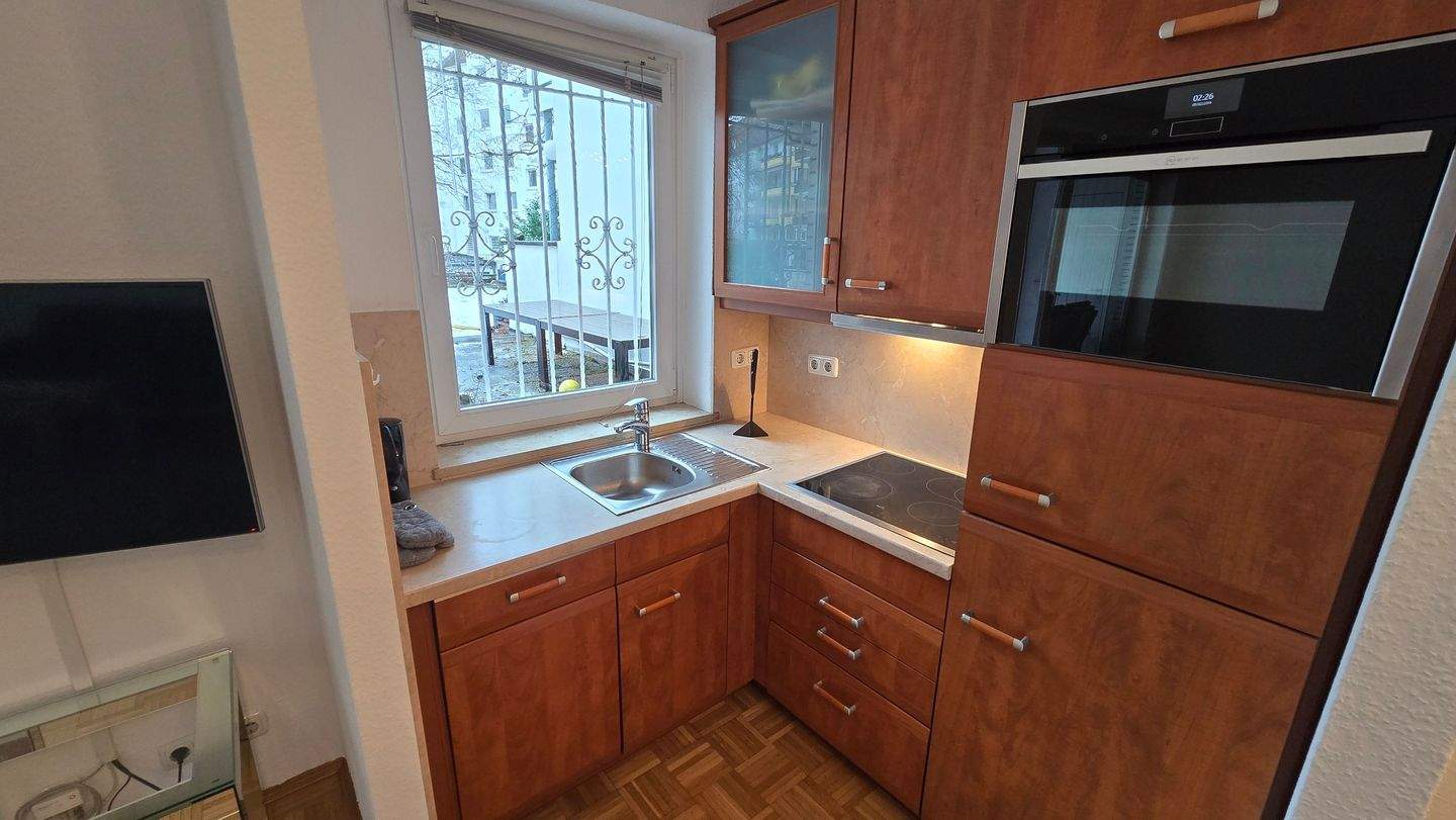 Möblierte 2-Zimmer-Wohnung mit Terrasse nahe der Alster – Hamburg – Vorschaubild 4