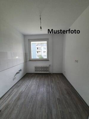 Großzügige und renovierte 3- Zimmer Wohnung im Weitmar-Mark – 44795 Bochum – Vorschaubild 3