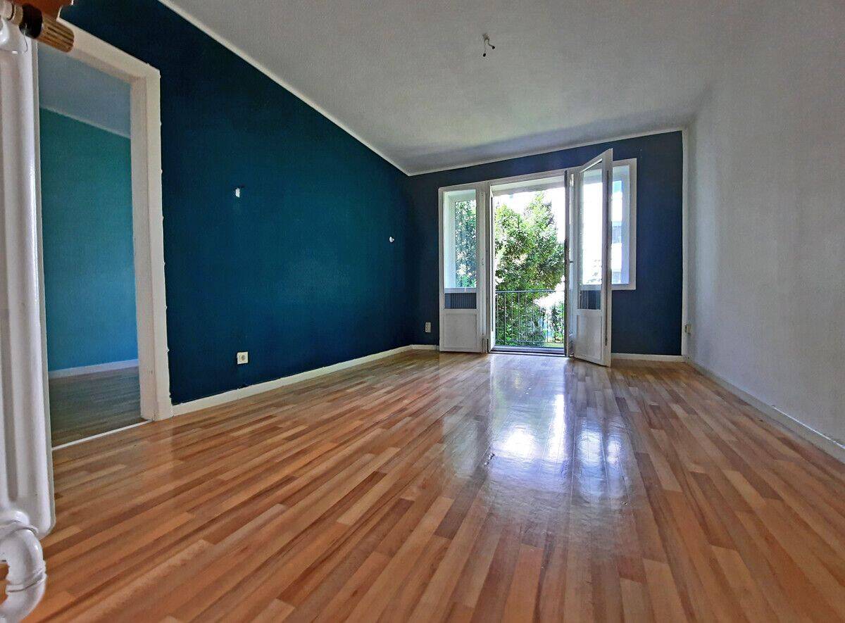 Bezugsfreie 2,5-Zimmer-Wohnung mit Modernisierungsbedarf im ruhigen Borgfelde – 20535 Hamburg – Bild 1 von 9