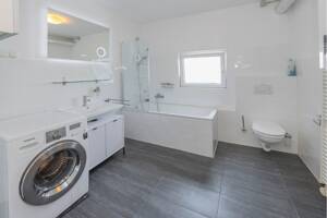 Provisionsfrei! Großzügige 4-Zimmer-Dachgeschosswohnung in Lütgendortmund. – 44388 Dortmund – Vorschaubild 5