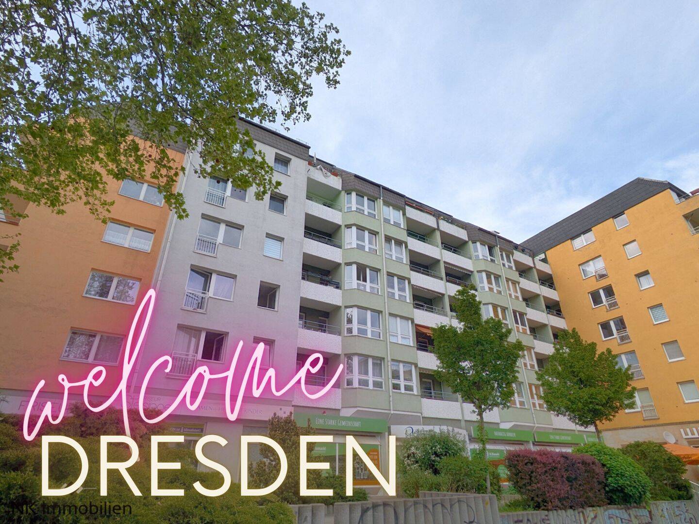 ++ schicke 3-Raum Wohnung mit Einbauküche & Balkon - beliebte Wohnlage in Dresden-Johannstadt ++