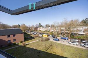Helle Dachgeschosswohnung mit Schrägen und Charme – 22457 Hamburg – Vorschaubild 8