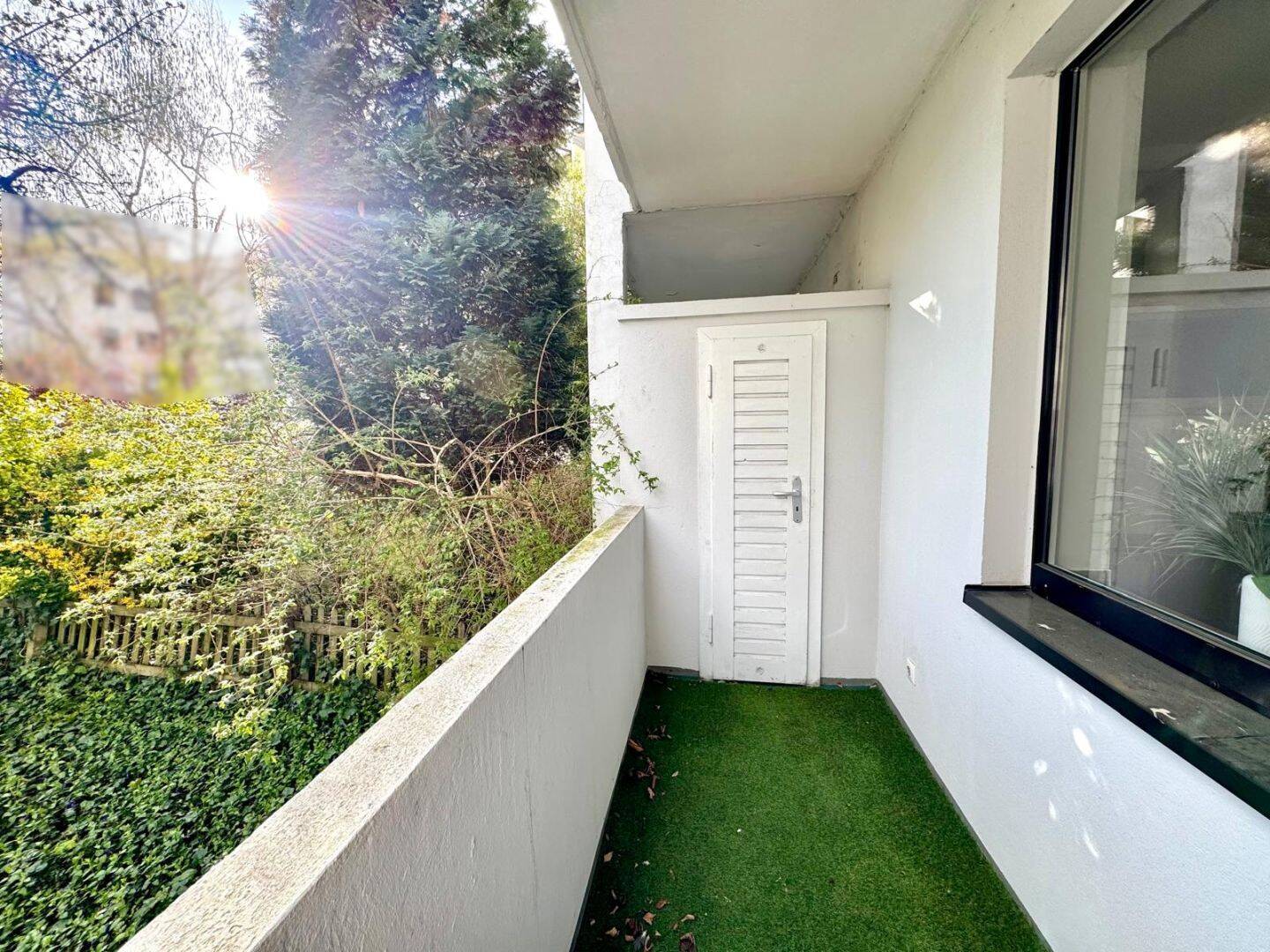 Bezugsfreie, möblierte 1,5-Zimmer-Wohnung mit Balkon in Düsseldorf-Derendorf - stilvoll saniert – Düsseldorf – Vorschaubild 8