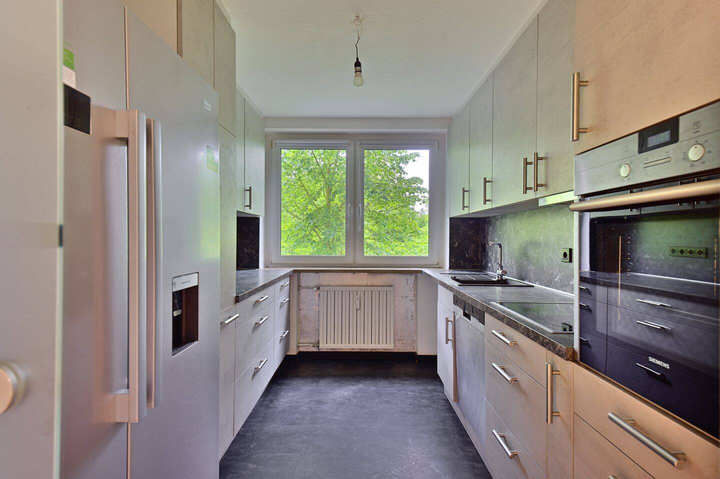 Großzügige, freie 4-Zimmer-Wohnung mit zwei Balkonen u. Tiefgaragenstellplatz – Nürnberg – Vorschaubild 5