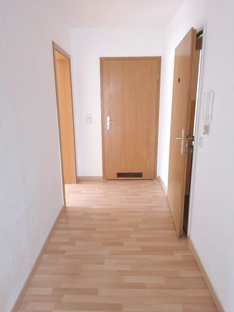 !! NEUE Einbauküche, 2-Zimmer-Dachgeschosswohnung mit Aufzug und Laminat, Nähe Hauptbahnhof !! – Chemnitz – Vorschaubild 9